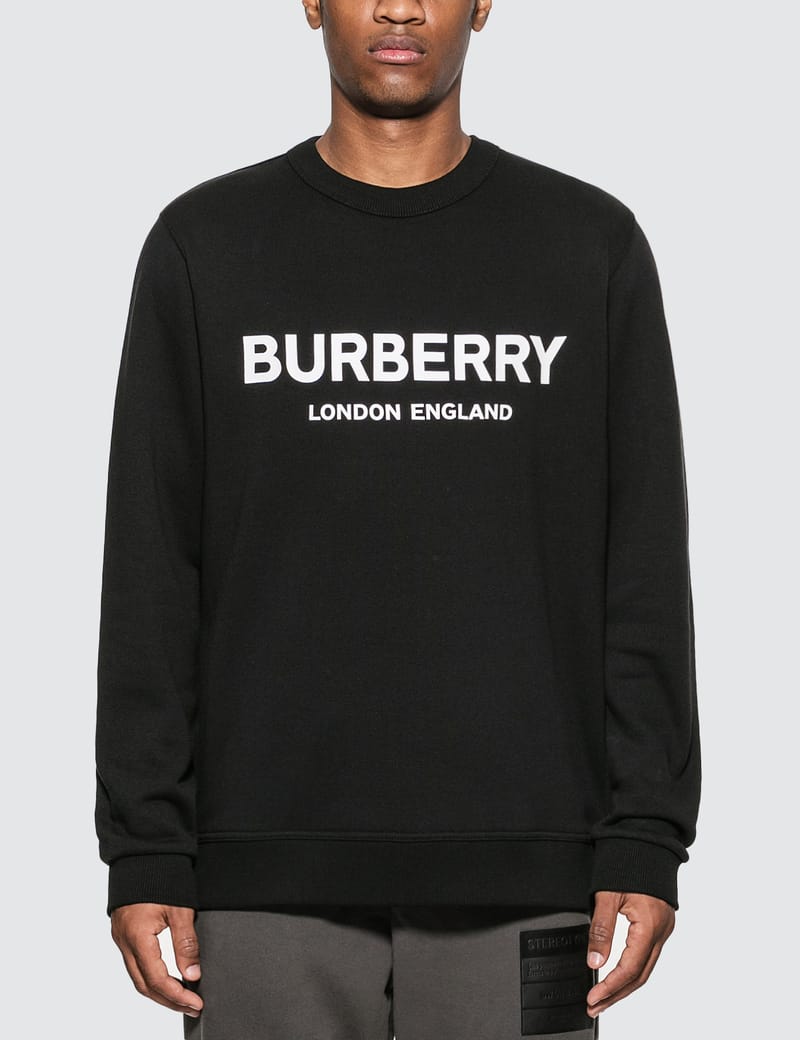 Burberry logo hotsell print sweatshirt