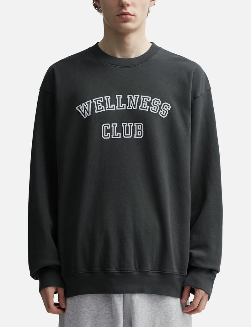 【Sporty & Rich】バーシティ クレスト クルーネックスウェット Sporty & Rich - バーシティ クレスト クルーネック | HBX