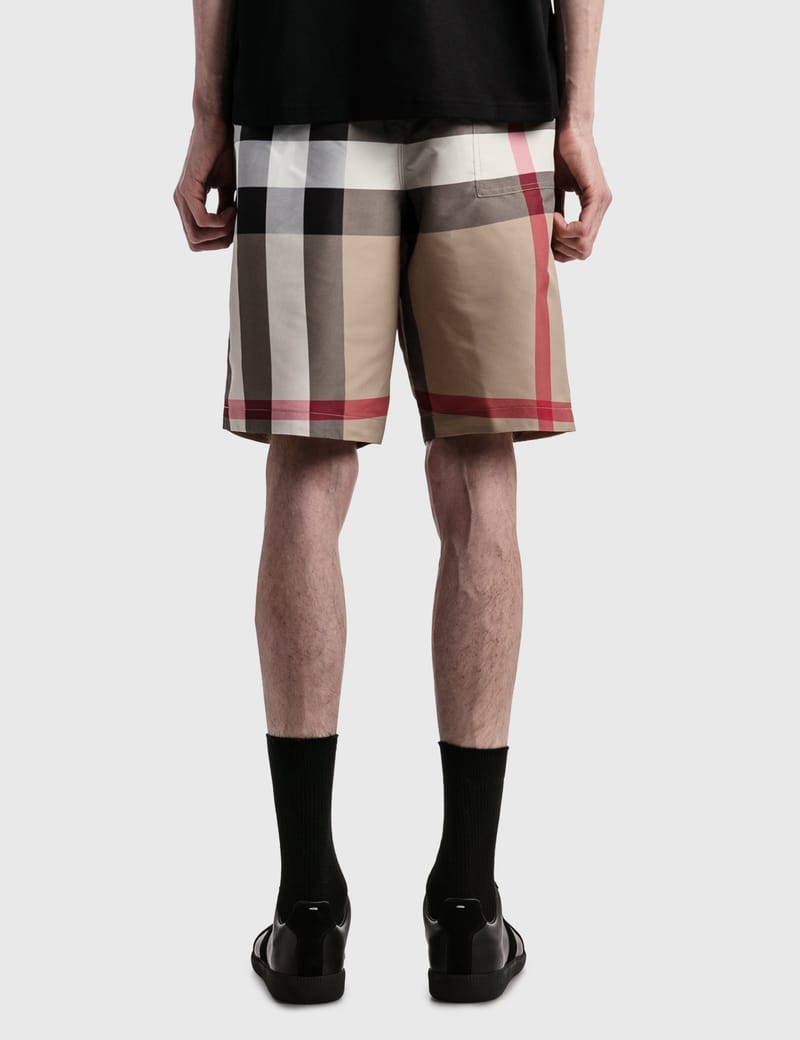 Burberry - チェック スイムショーツ | HBX - ハイプビースト