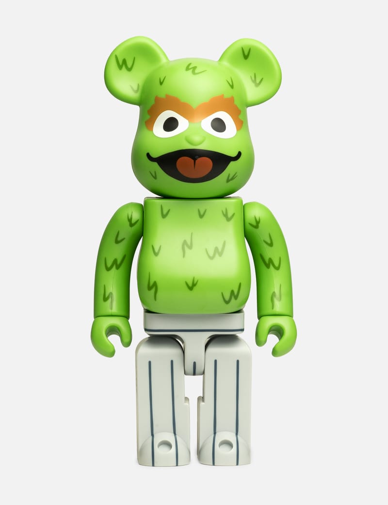 Medicom Toy - 2018 Sacai 400% + 100% Be@rbrick Set | HBX