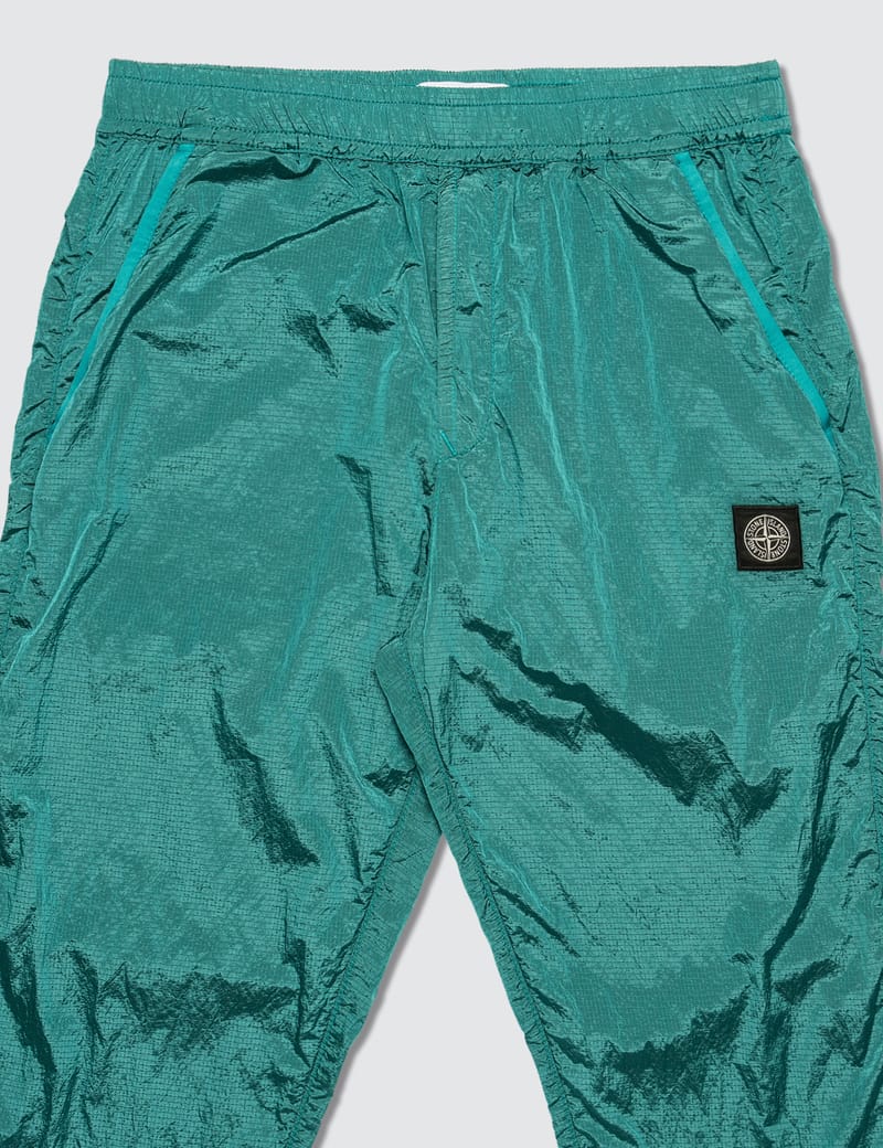 Stone Island - Nylon Metal Ripstop Pants | HBX - HYPEBEAST 為您