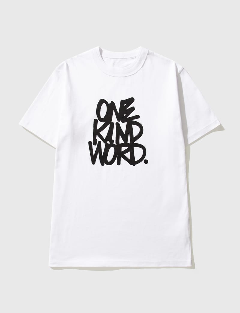 Sacai - Eric Haze Tシャツ | HBX - ハイプビースト(Hypebeast)が厳選 ...