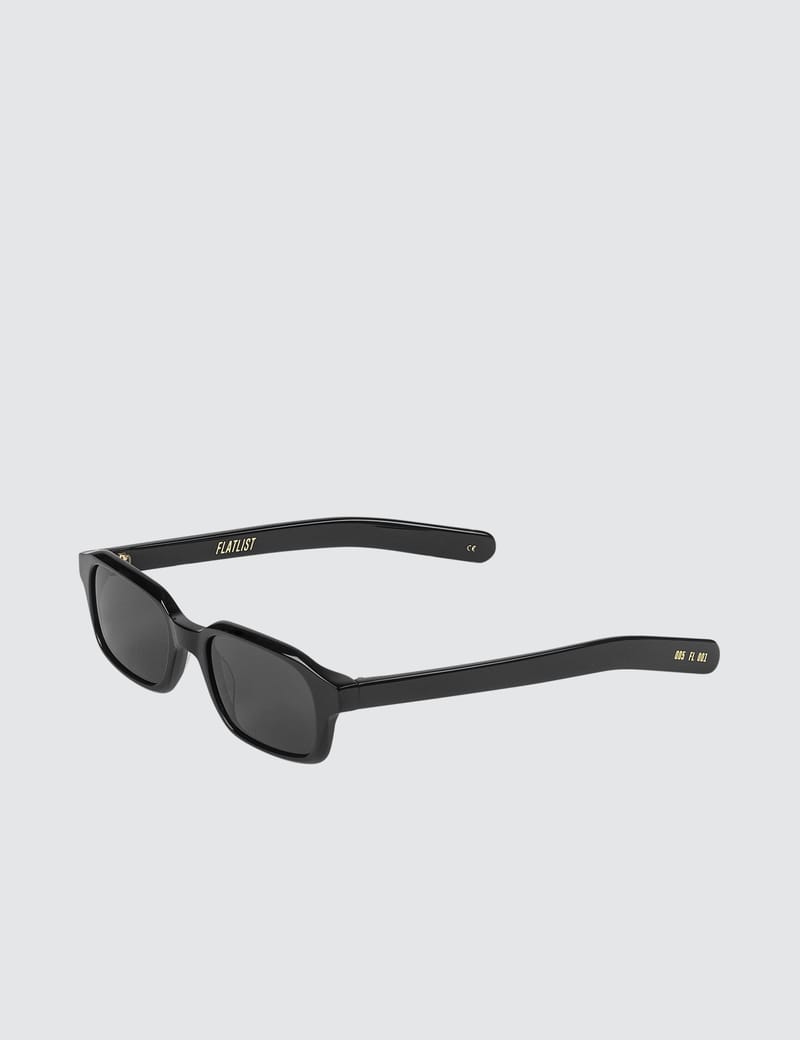 FLATLIST - Hanky With Solid Black Lens | HBX