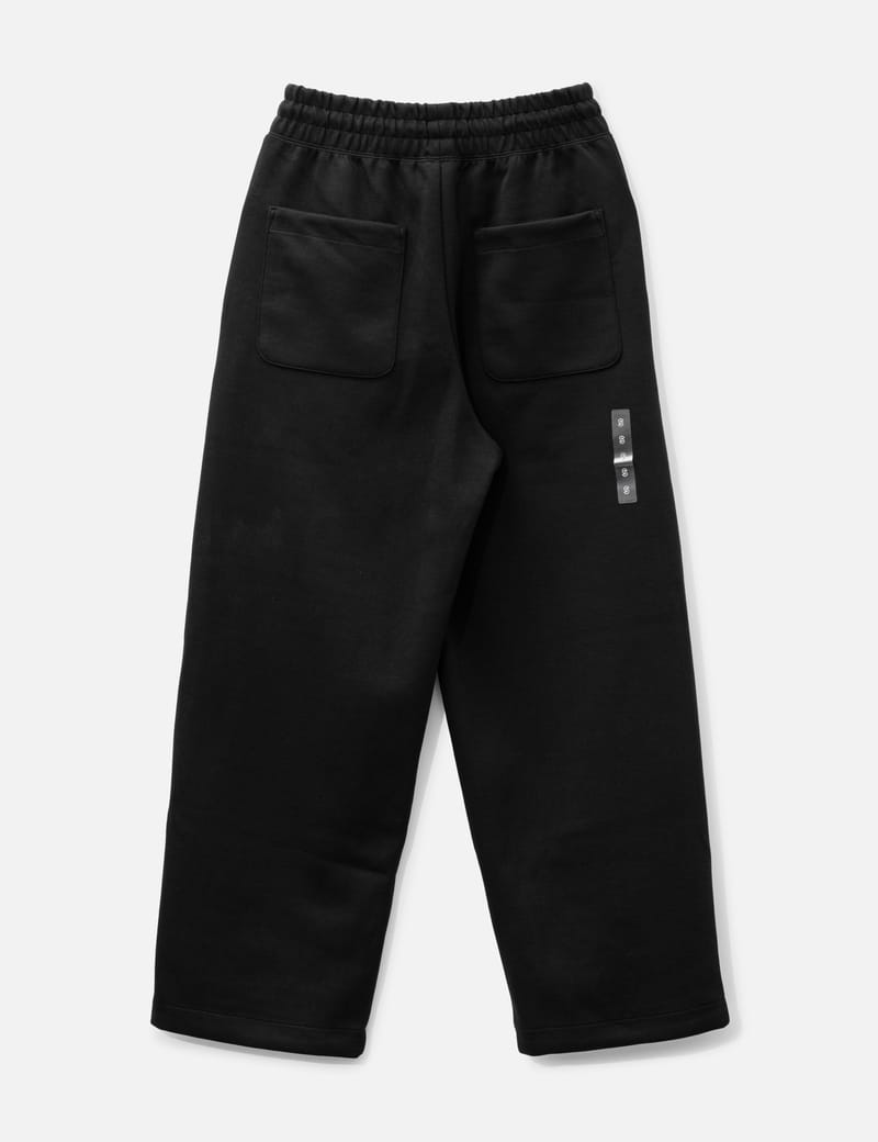sweatpants-black-8-model-2-