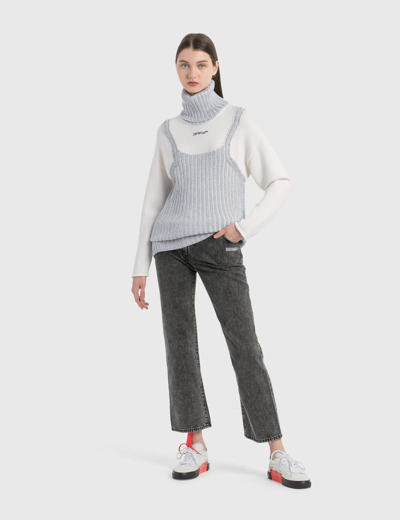 【早い者勝ち】Off-White デニムバケットハット　モノグラム 早い者勝ち】Off-White デニムバケットハット モノグラム 帽子