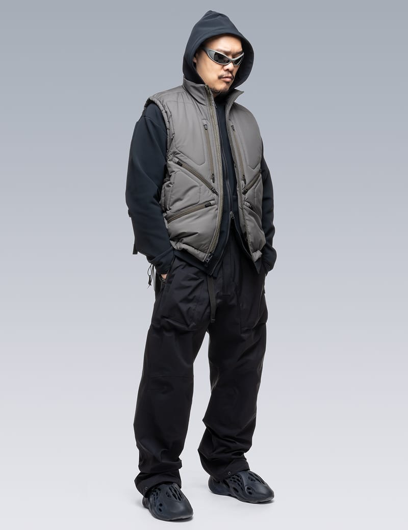 週末限定価格 acronym アクロニウム V91-WS ベスト サイズM