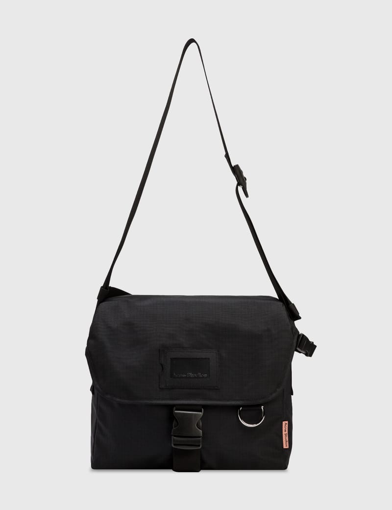 Acne Studios ナイロン リップストップ メッセンジャーバッグ