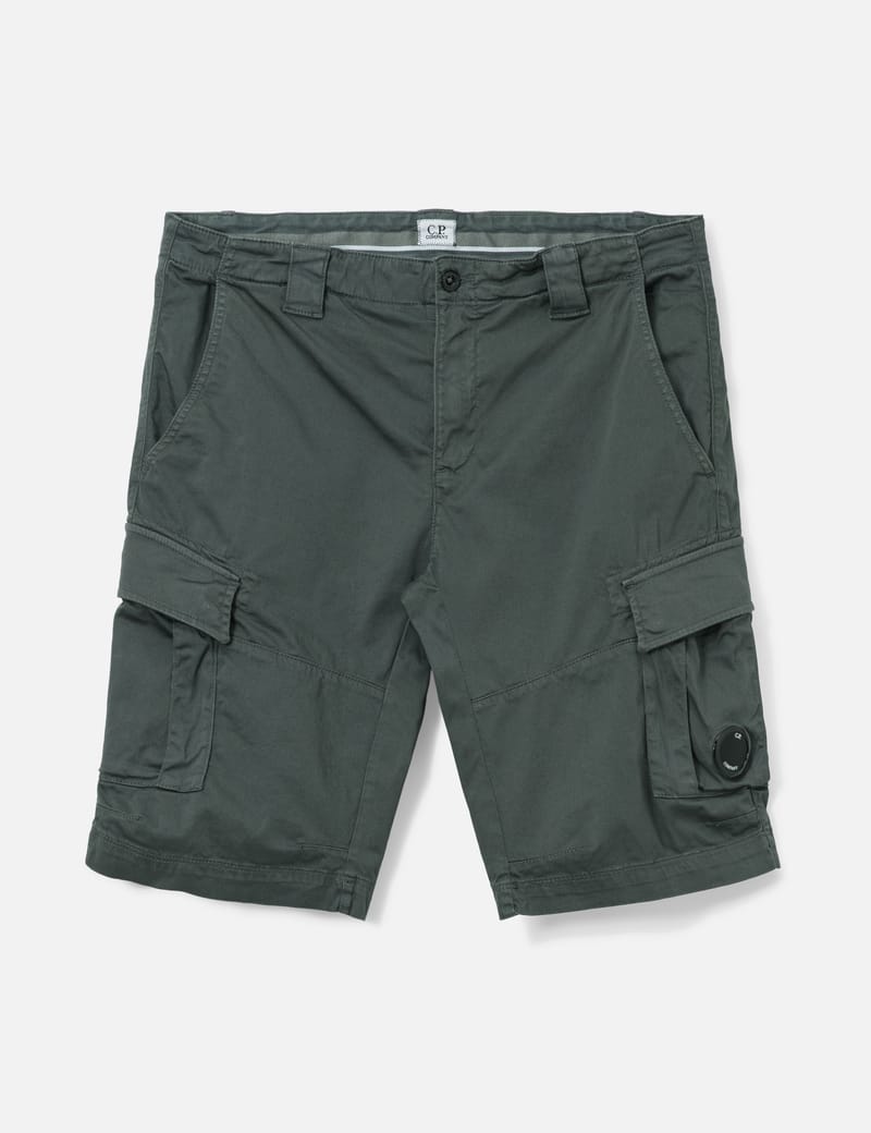 STUSSY× KANGOL “バミューダ カジュアル”のリミテッドエディション