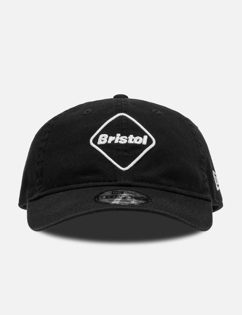 高品質安いFCRB ブラック×ブラック NEW ERA EMBLEM MESH CAP キャップ