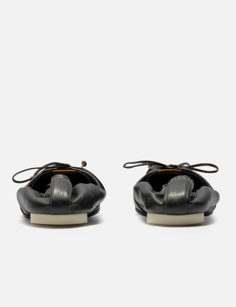 MM6 Maison Margiela スクエアトゥ レザーバレリーナシューズ - 洗練と