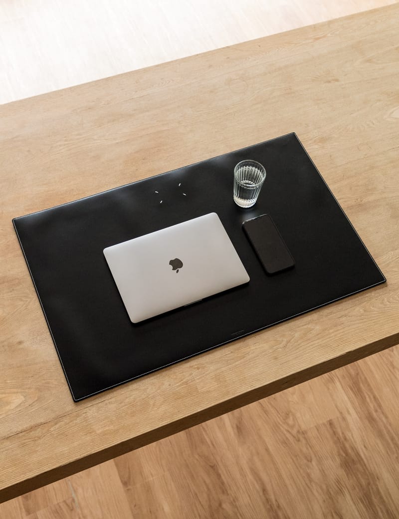 Maison Margiela レザードキュメントケース/専用ノートパッド Maison Margiela - Leather Desk Pad | HBX