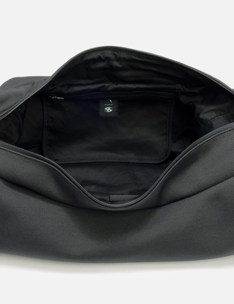 Puma PUMA x SAN SAN GEAR Bag - 撥水ジッパー＆多収納のコラボ