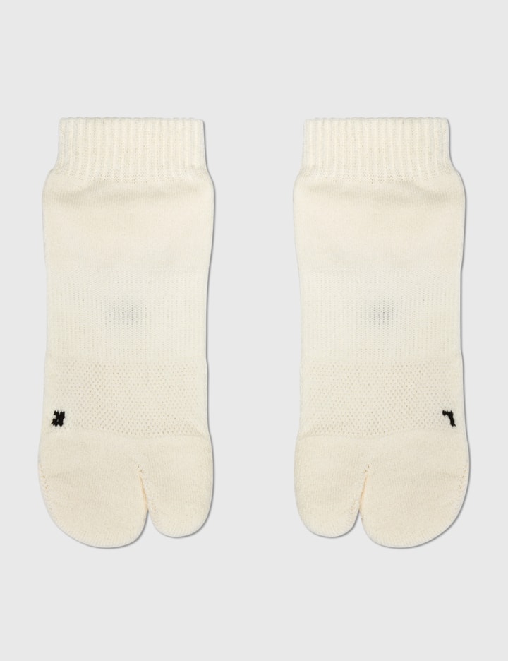 ROTOTO - Washi Tabi Pile Ankle Socks | HBX - Globally Curated Fashion ...