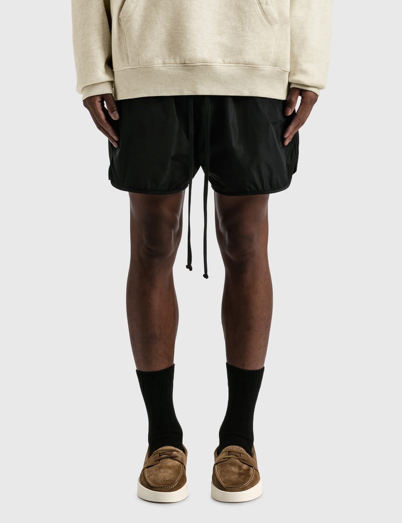 Fear of God - Track Short | HBX - ハイプビースト(Hypebeast)が厳選 ...