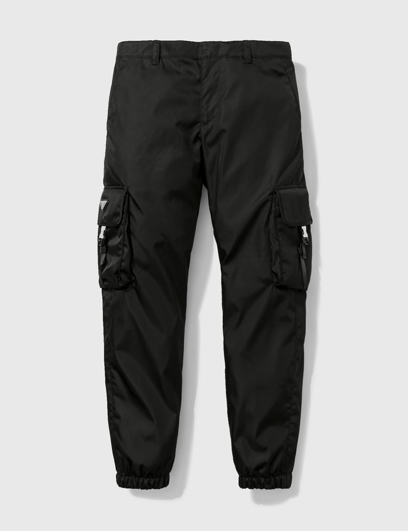 Prada - Re-Nylon カーゴ ポケット パンツ | HBX - ハイプビースト 