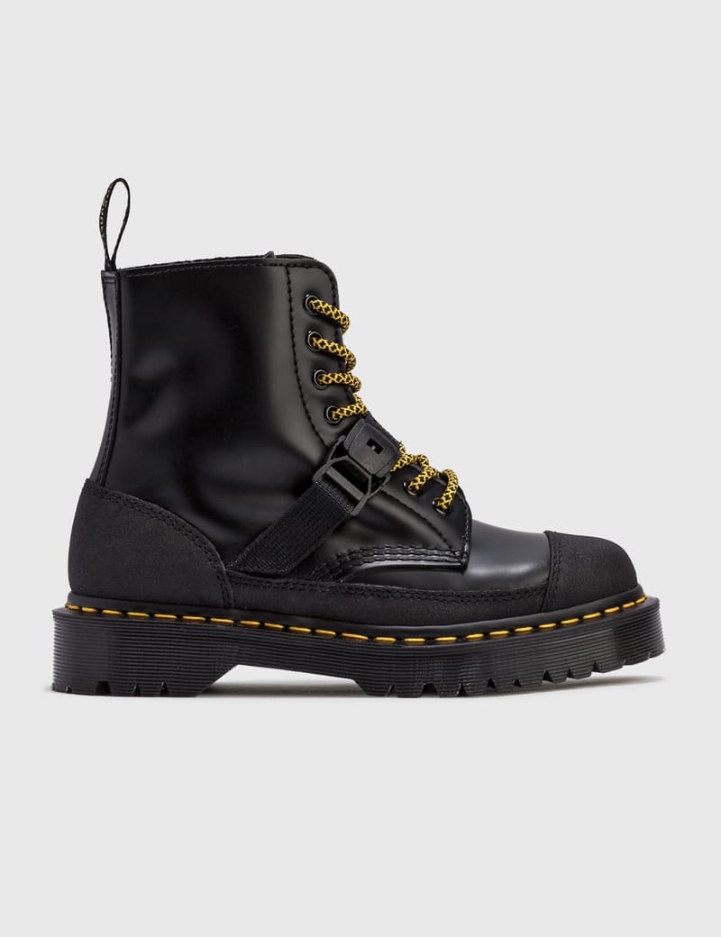 Doc martens hot sale moto boots