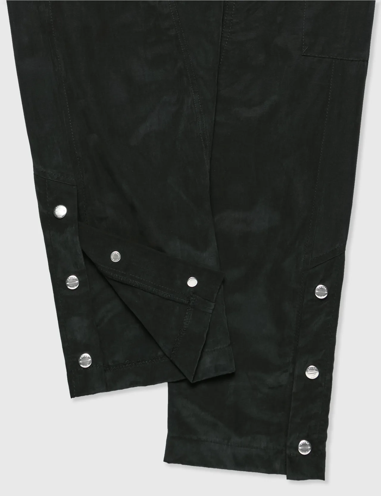 Rhude - Cupro Cargo Pants | HBX - ハイプビースト(Hypebeast)が厳選 ...