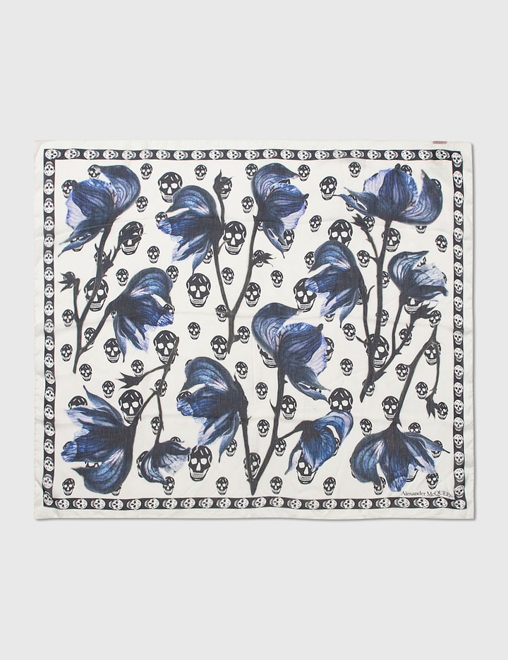 Alexander McQueen Bellflower Shawl HBX Globally Curated Fashion