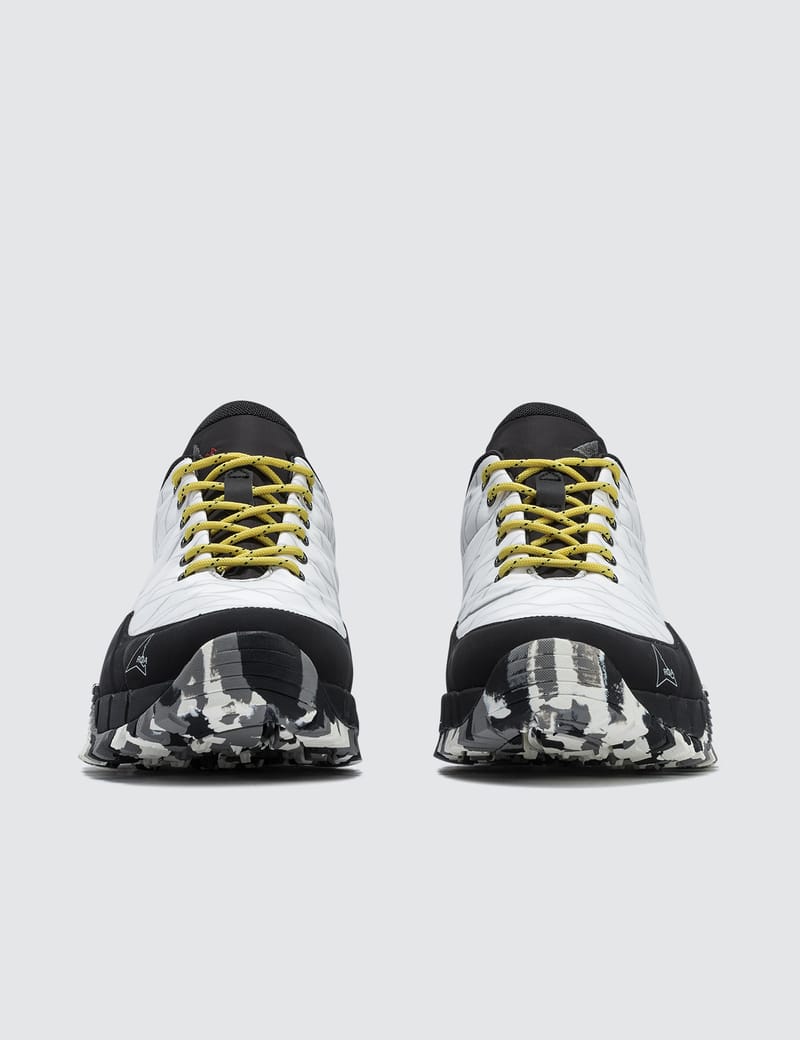 New Hiking Sneaker: Brain Dead X ROA - StyleNoChaser