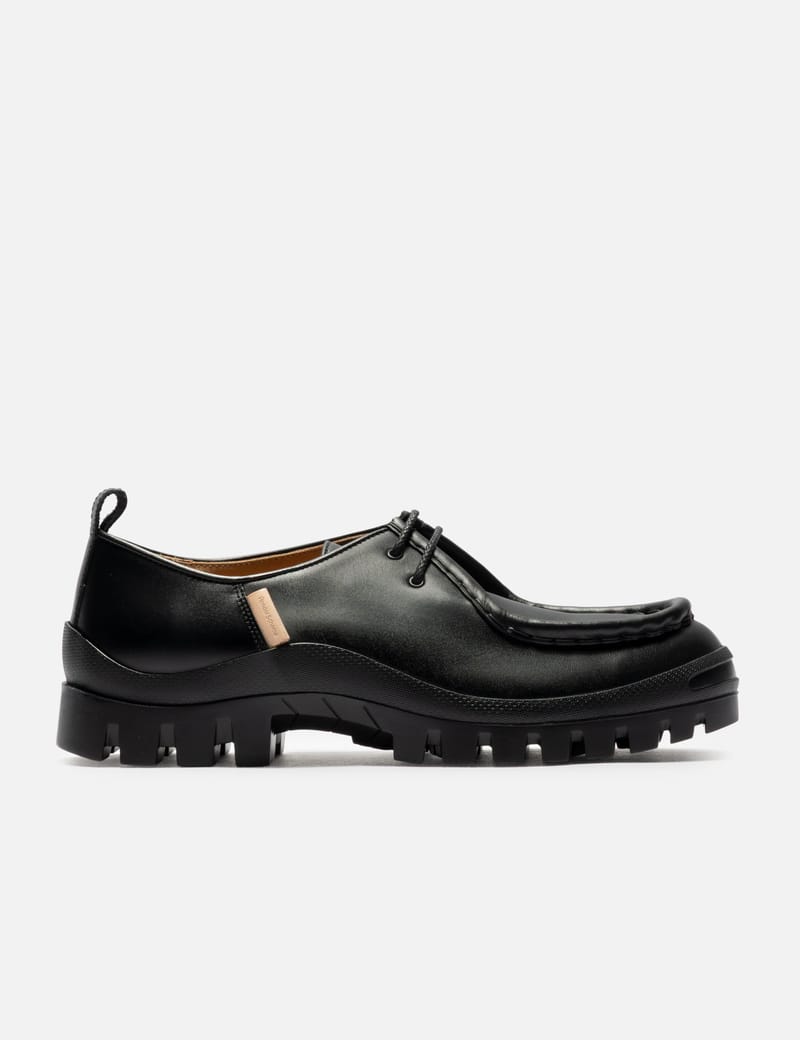 Hender Scheme Tirolean #2146 - Glossy black leather shoes with