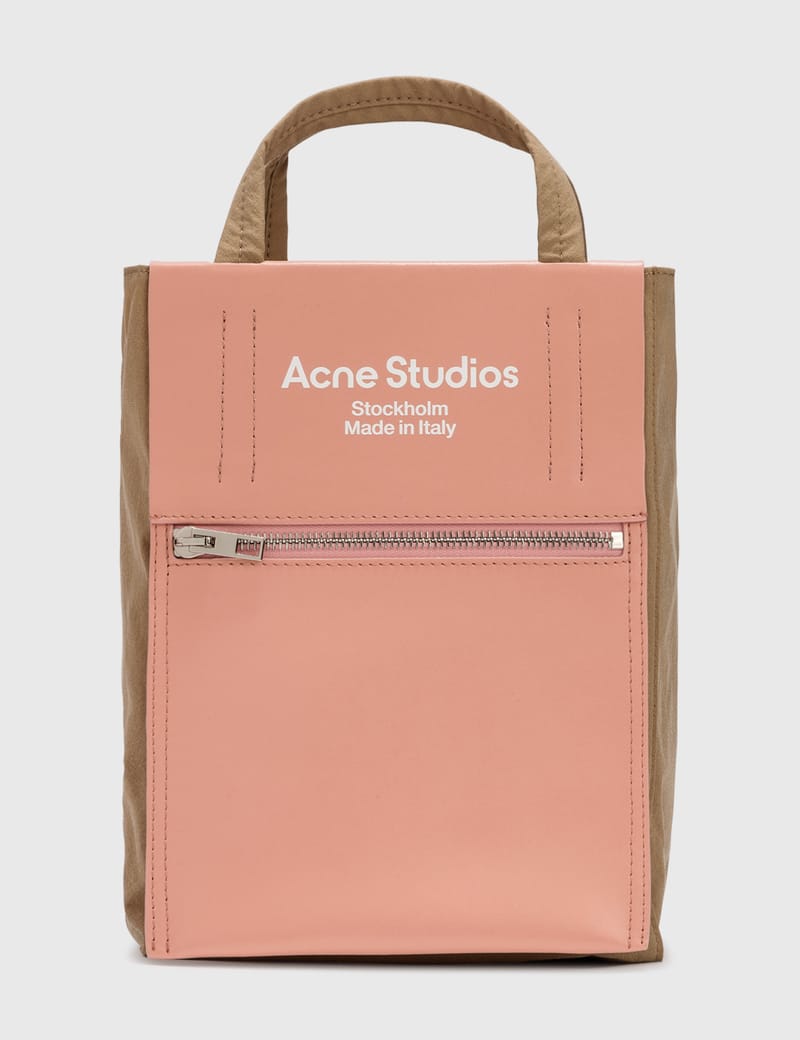 acne ショップ paper トートバッグ