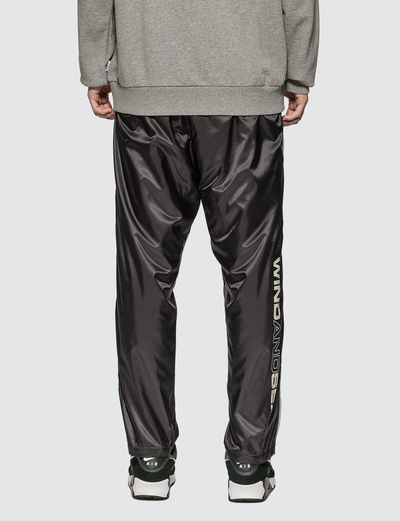 Wind And Sea - Side Zip Nylon Pants | HBX - HYPEBEAST 為您搜羅全球潮流時尚品牌