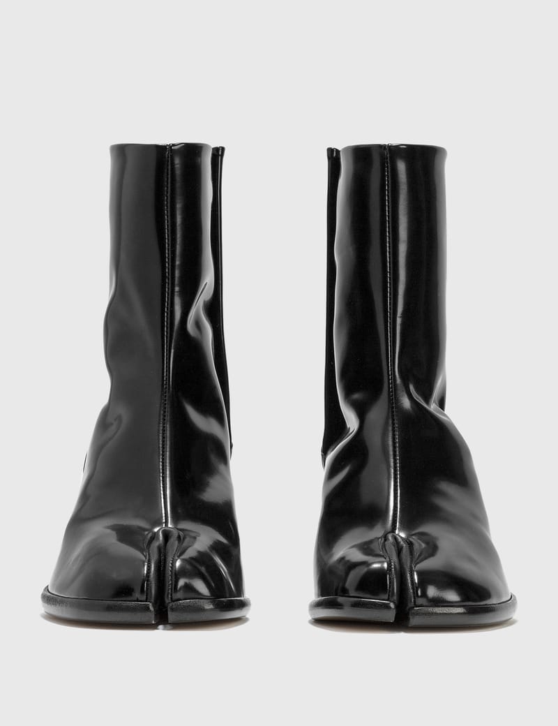 Maison Margiela - Tabi Shiny Leather Boots | HBX - Globally 