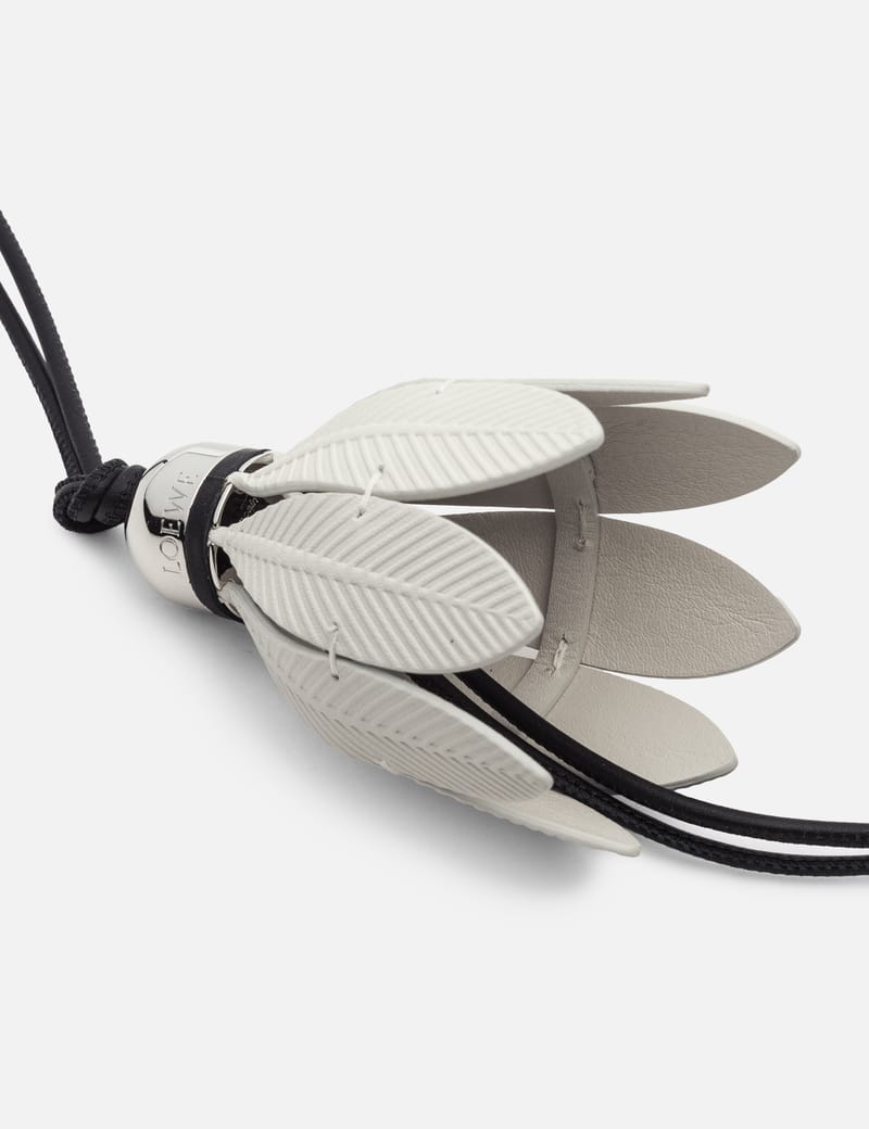 LOEWE ☆バドミントンチャーム Badminton charm in calfskin Red - LOEWE