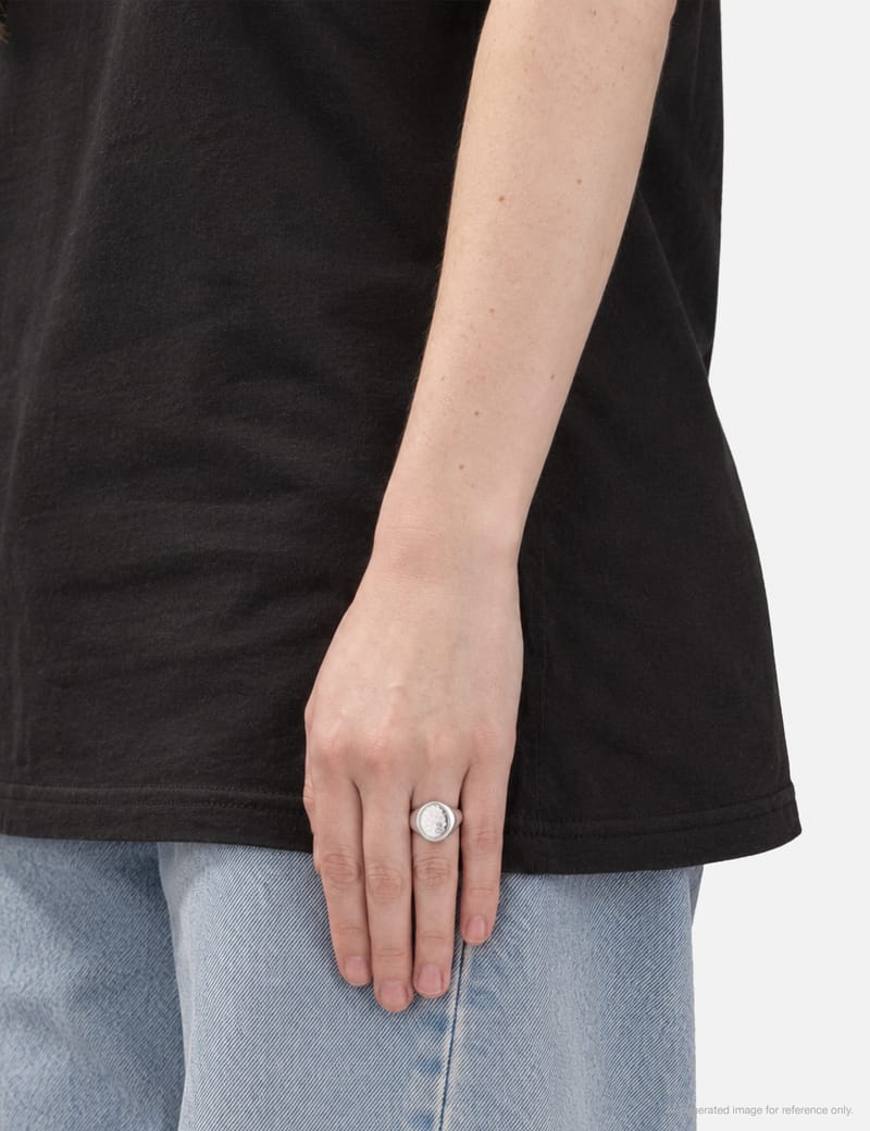アクセサリー BUNNEY Oval Land scape Signet Ring Q Bunney Oval Signet Ring - Crafted from 925 sterling silver with a