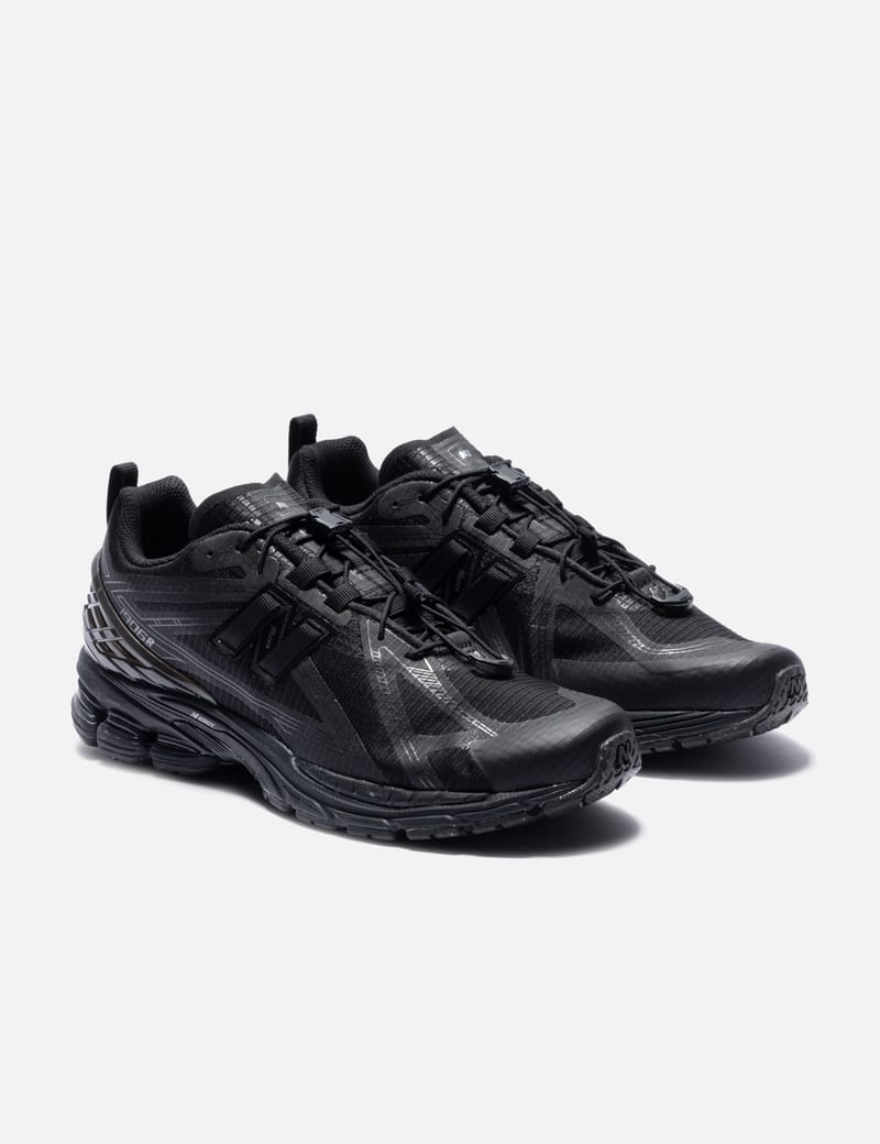 New Balance 1906 - クッション性と安定性を両立したブラック