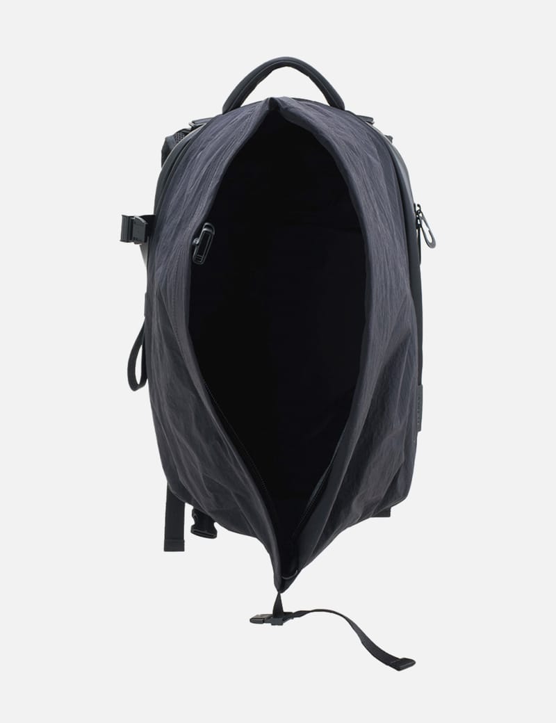 コートエシエル ISAR M Komatsu Onibegie Nylon côte&ciel Isar M Komatsu Onibegie Nylon Black - Showerproof 13–22L