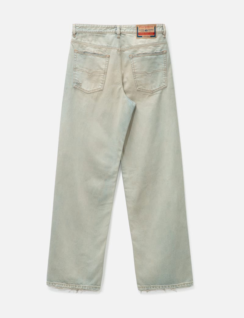 Diesel - Straight Jeans 2001 D-Macro 09h60 | HBX - ハイプ Diesel - Straight Jeans 2001 D-Macro 09h60 | HBX - ハイプ