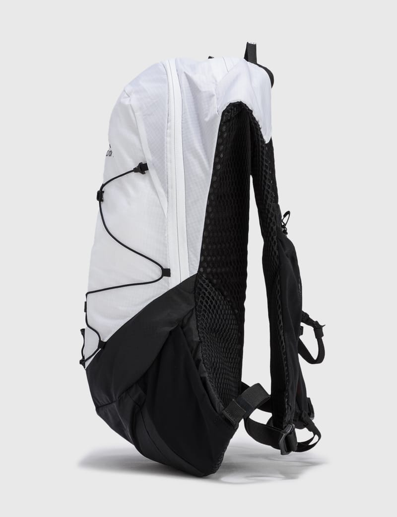 Salomon - XT 10 | HBX - Globally Curated Fashion and