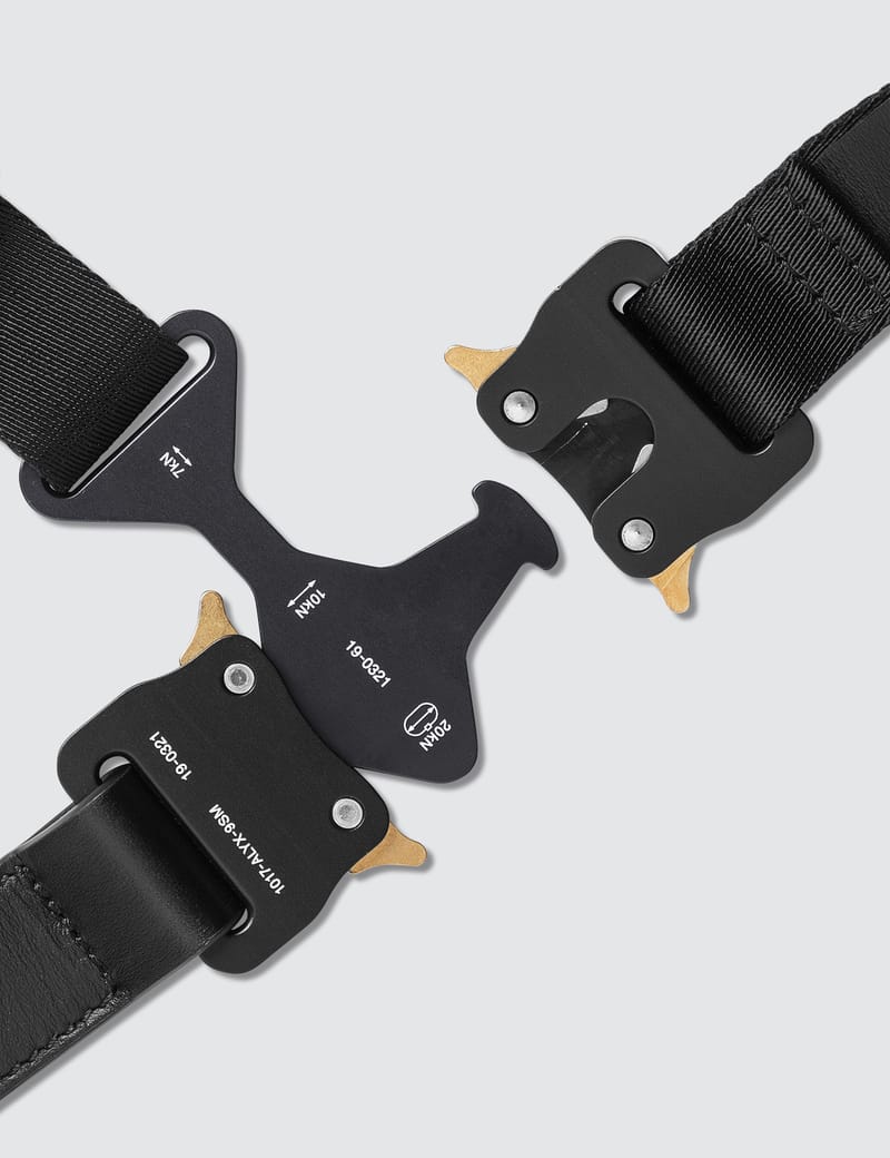 1017 ALYX 9SM - Tri-Buckle Chest Belt | HBX