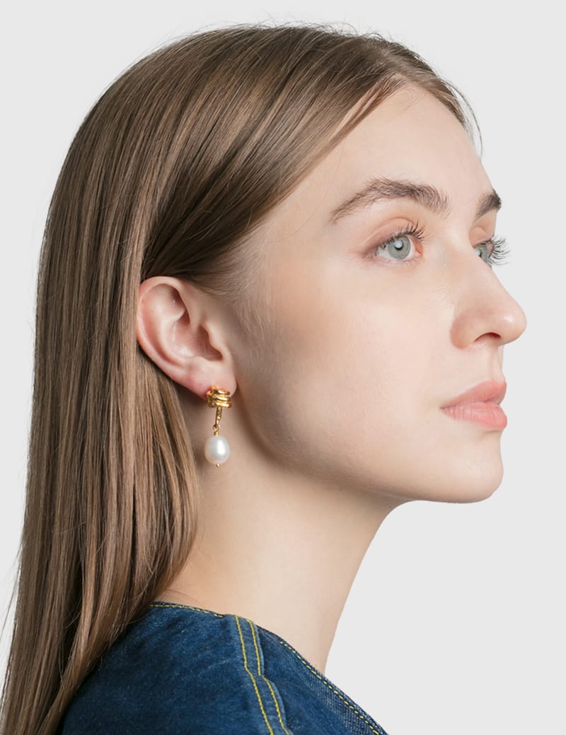 Alighieri THE CELESTIAL RAINDROP PEARL EARRINGS HBX Globally