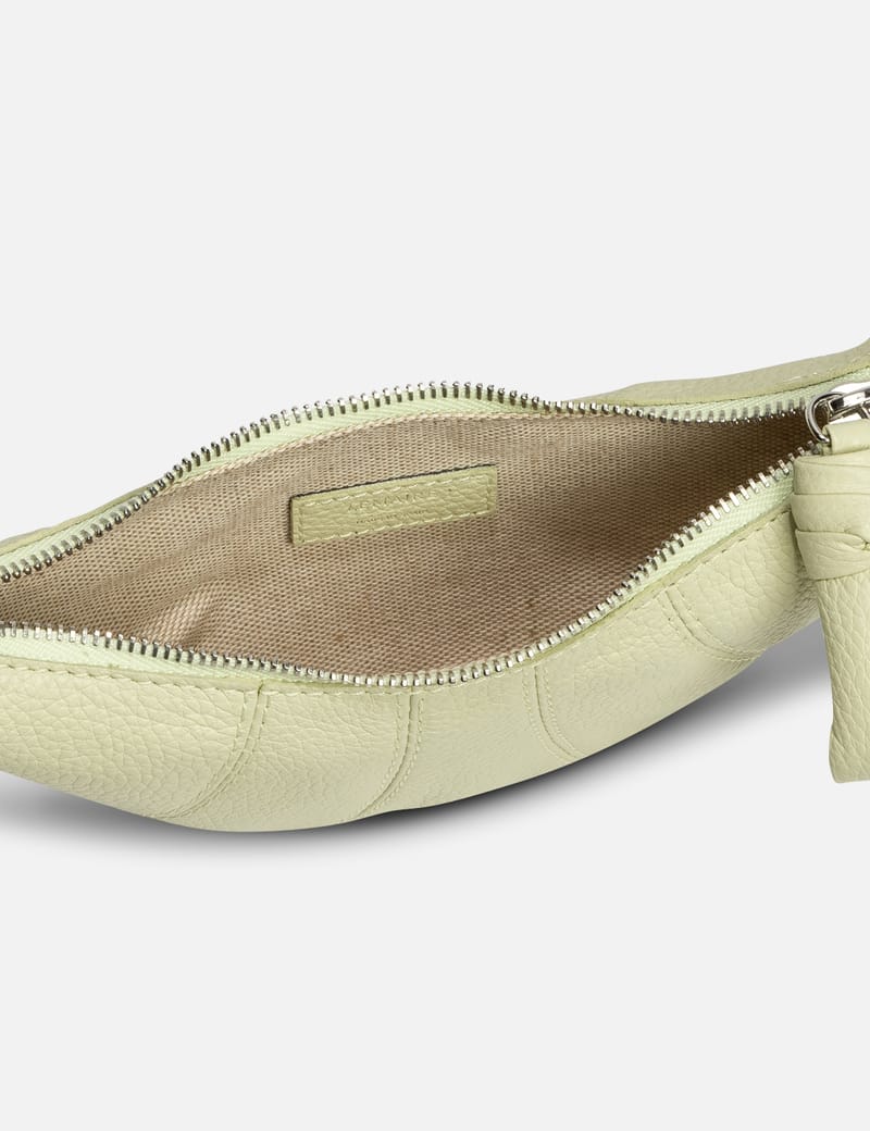 【未使用✨️】LEMAIRE CROISSANT COIN PURSE グリーン Lemaire - Croissant Coin Purse Necklace | HBX