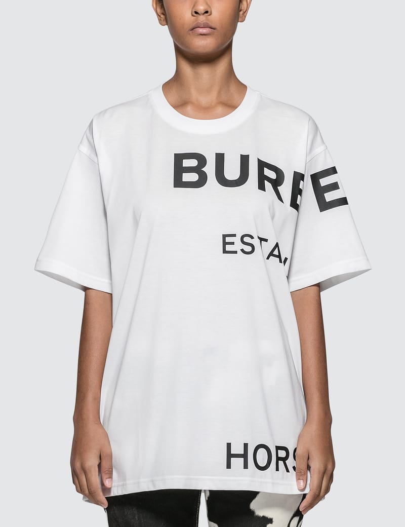 【BURBERRY】HORSEFERRY PRINT COTTON OVERSIZED T SHIRT Burberry - Horseferry Print Cotton Oversized T-shirt | HBX