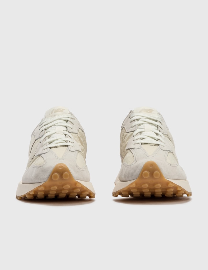 hype new balance 327