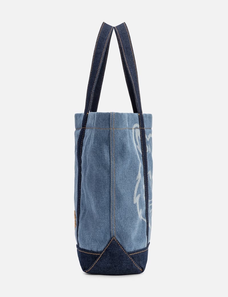【メゾンキツネ】FOX HEAD MEDIUM DENIM TOTE メゾンキツネ - FOX HEAD MEDIUM DENIM TOTE | HBX