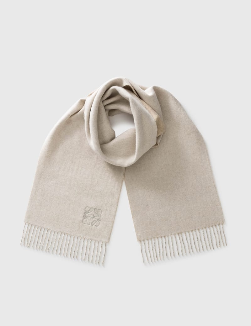 【国内発送】Bicolour scarf in wool and cashmere Loewe - Bicolour Scarf | HBX - Globally Curated Fashion and
