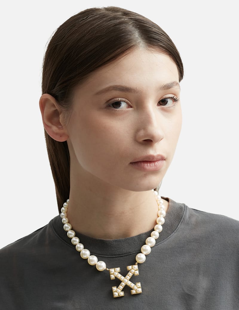 Off white store pearl necklace