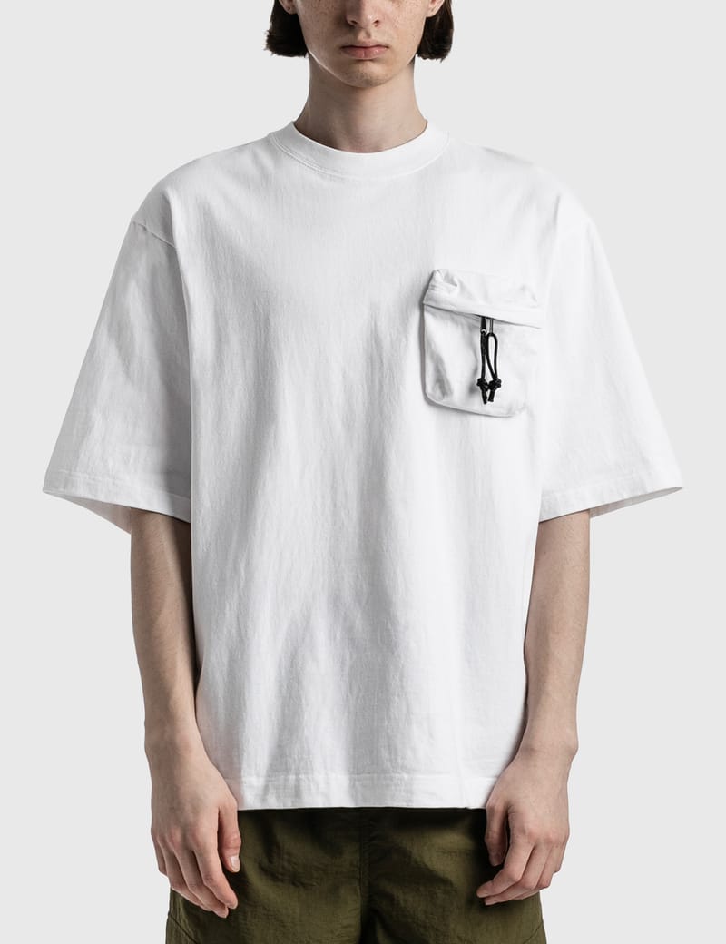 【関税込み】UNDERCOVER ホワイト UC1E4820-1 Tシャツ Undercover - Undercover x Eastpak White Cargo T-shirt | HBX