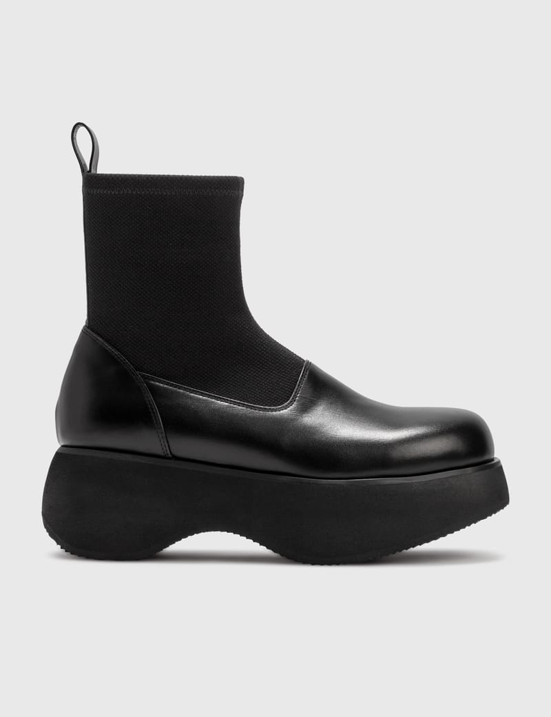 Shoes-2-1-1b00a.jpg?fit=max&w=