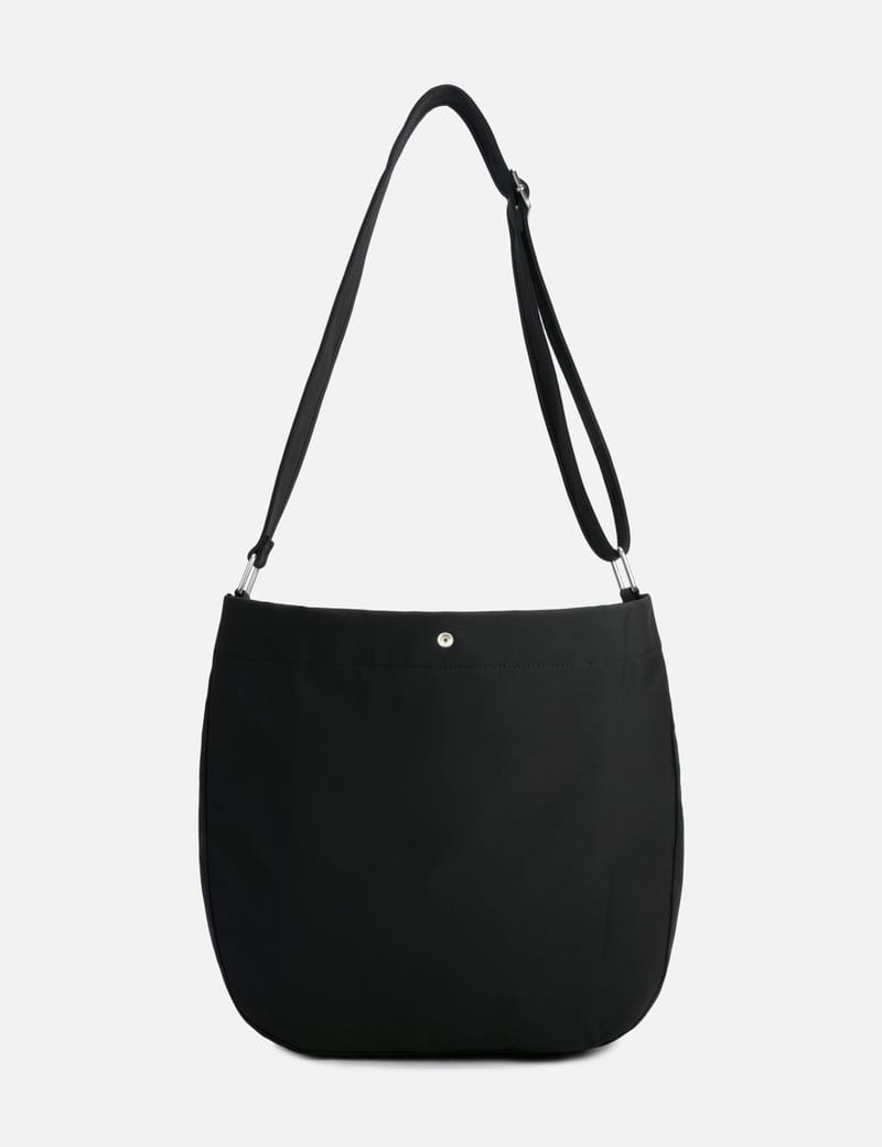 A.P.C. - BESACE JOURNAL | HBX - ハイプビースト(Hypebeast)が