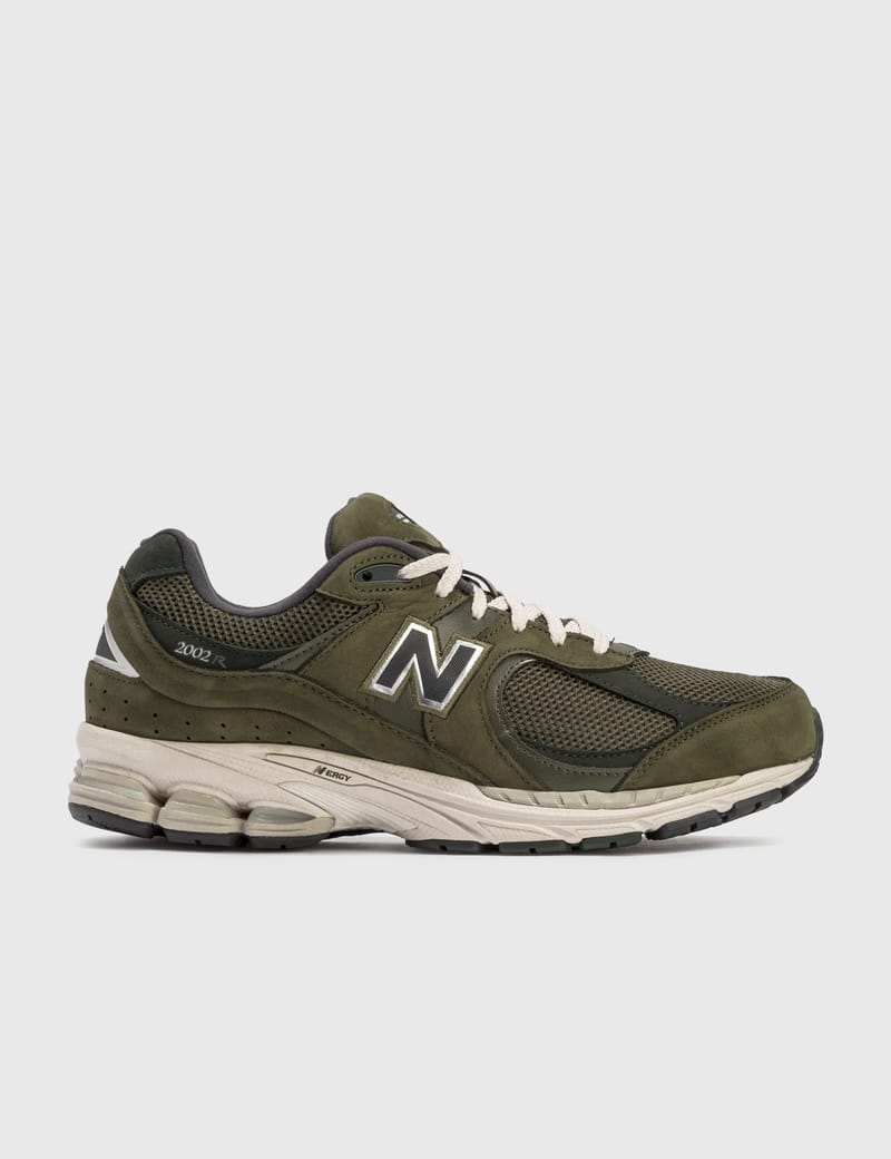 靴 New Balance 2002r Shoes-1-1-6a486.jpg?fit=max&w=