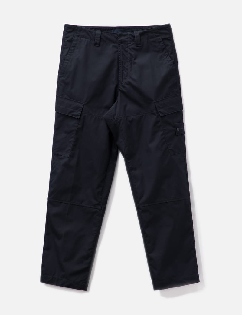 Stone Island - Ghost Piece Cargo Pants | HBX - HYPEBEAST 為您搜羅