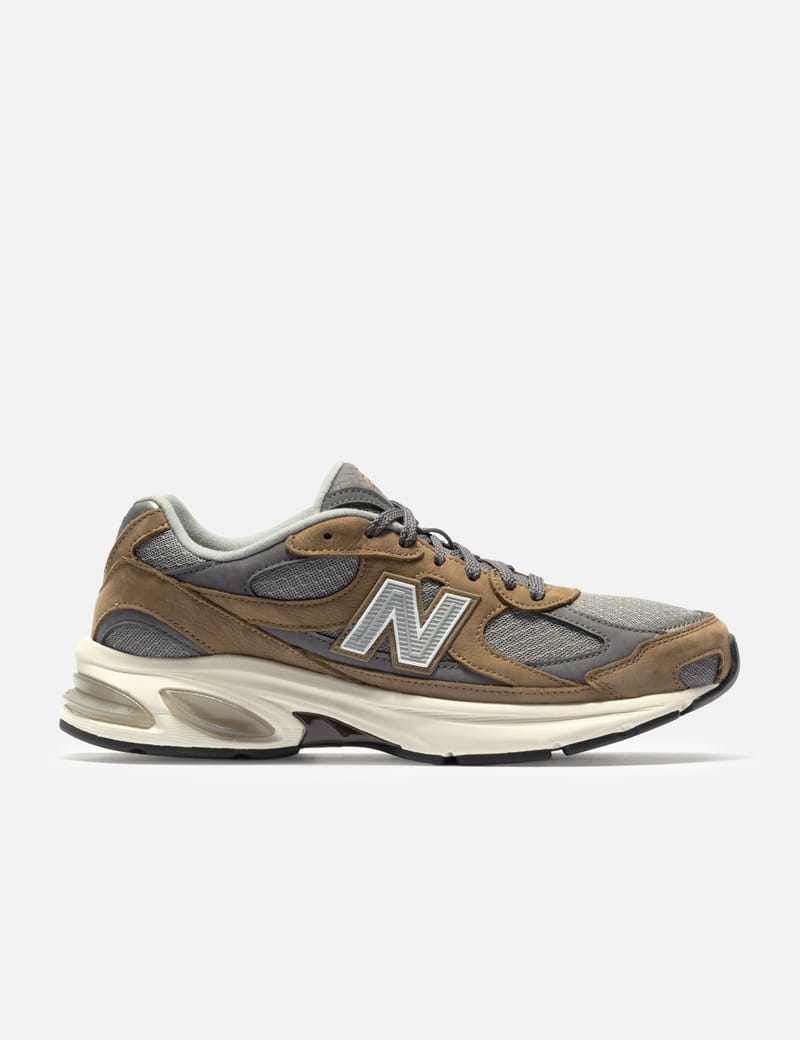 New Balance Lunar New Year 2010 - Brown retro runner with ABZORB