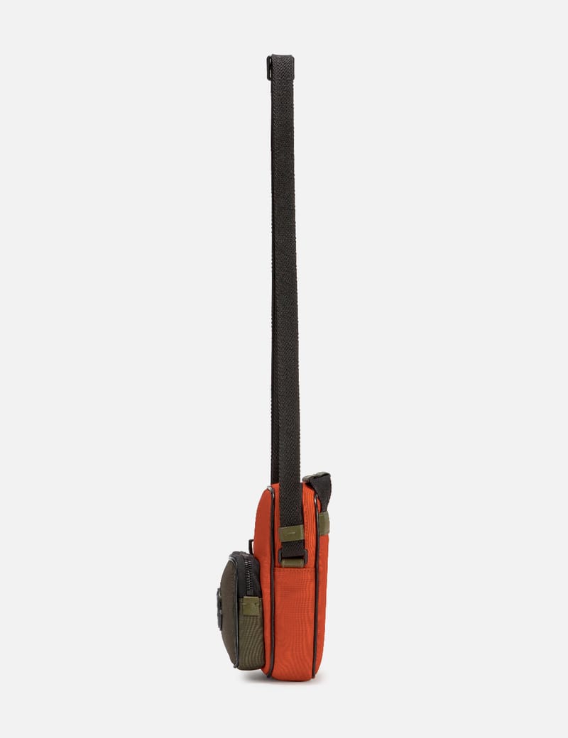 【MONCLER】23SS YEHOR ロゴパッチ クロスボディフォンポーチ Moncler - YEHOR CROSSBODY BAG | HBX - Globally Curated