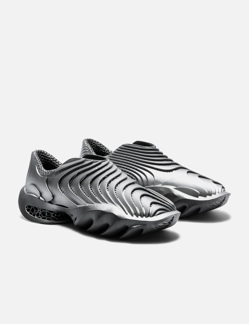 ALIVEFORM - Stratum Fang | HBX - HYPEBEAST 為您搜羅全球潮流