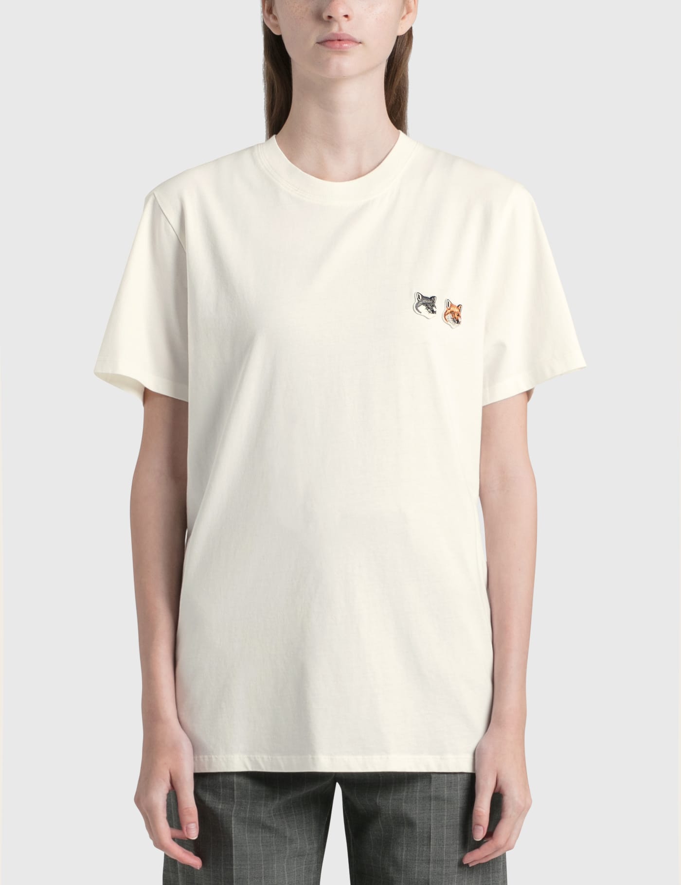 Maison Kitsune - Double Fox Head Patch Classic T-shirt | HBX - Globally  Curated Fashion and Lifestyle by Hypebeast